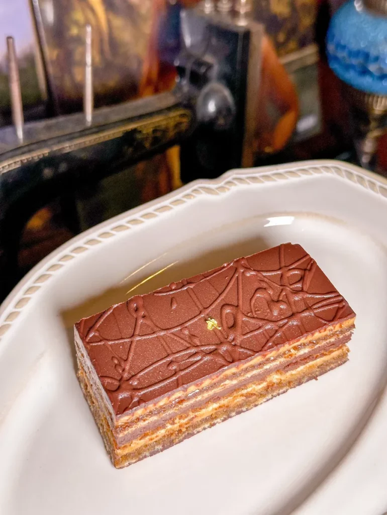 Encore L&agrave; par Yao